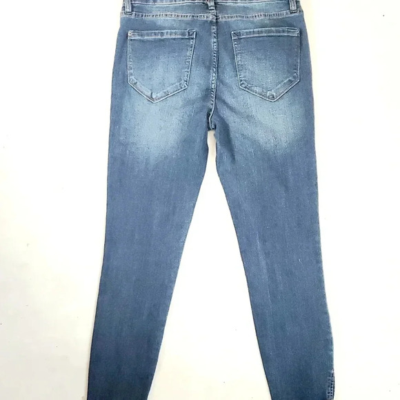 Kensie Y2K Denim Floral embroidered Capri jeans  sz 6 - Picture 9 of 9